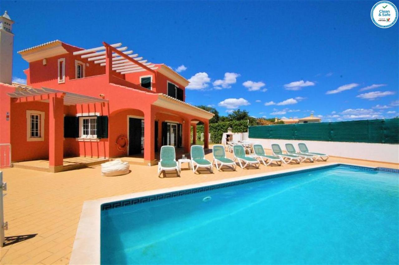 Villa Mikael - Free Wi-Fi - Aircon - Private Pool By Bedzy 阿尔布费拉 外观 照片